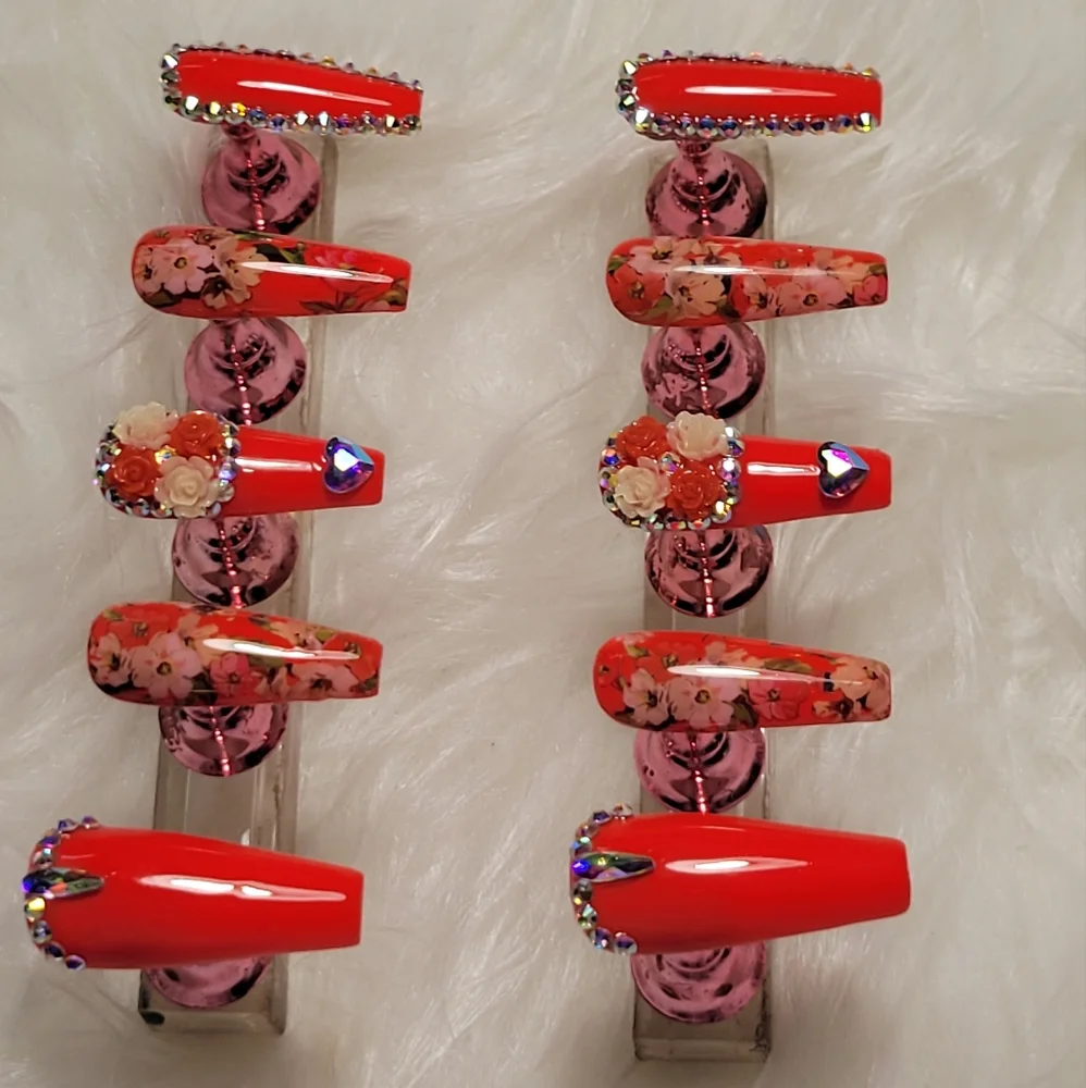 Press on nails - Picture 3 of 6